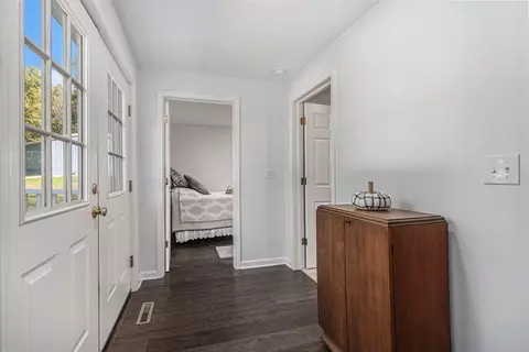 Entry Way - 4617 Mead, Buchanan, MI 49107 photo 1 of 1