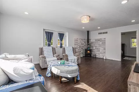 Living - 4617 Mead, Buchanan, MI 49107 photo 1 of 2
