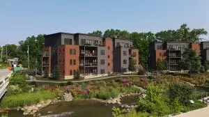8180 Main #402, Dexter, MI 48130