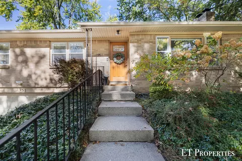 951 Kentwood, Grand Rapids, MI 49505