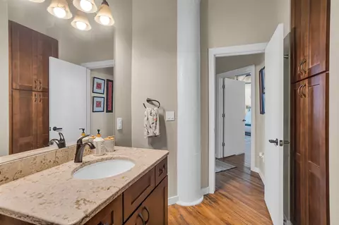 Bath - 109 W Washington # 23, Jackson, MI 49201 photo 7 of 7