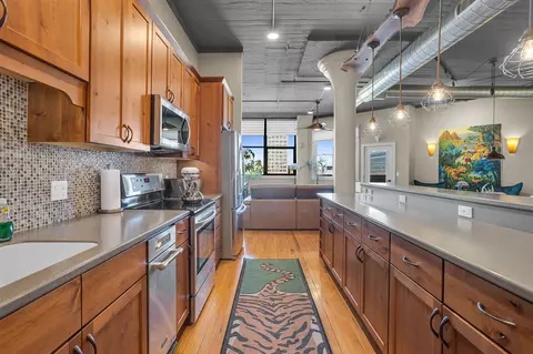 Kitchen - 109 W Washington # 23, Jackson, MI 49201 photo 2 of 6