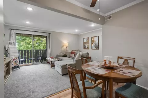 Dining - 8713 Candlewood #10, Brighton, MI 48116 photo 3 of 4
