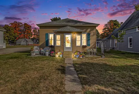 314 N Robert, Ludington, MI 49431