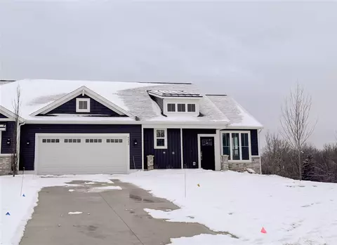 4643 Graystone, Holland, MI 49423