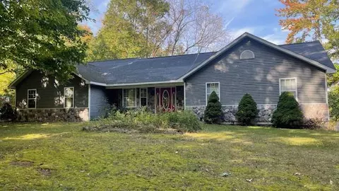 10303 Belding, Rockford, MI 49341