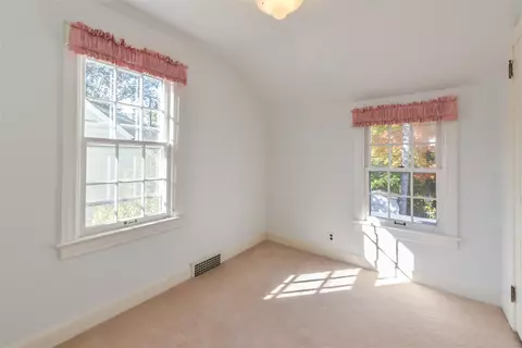 Bedroom - 1417 E Stadium, Ann Arbor, MI 48104 photo 6 of 10