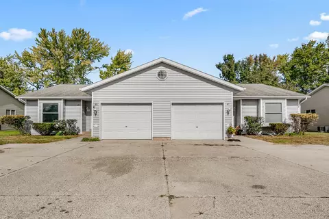 65 Madison, Zeeland, MI 49464