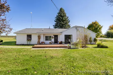 16096 Apple, Casnovia, MI 49318