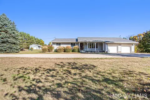 17300 Trenton, Cedar Springs, MI 49319