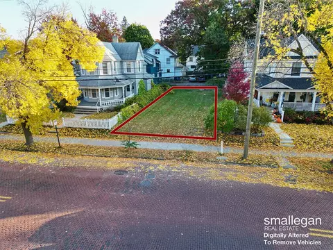 1350 Wealthy, Grand Rapids, MI 49506