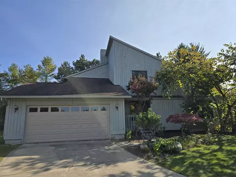 3618 Wellington Cross, Ann Arbor, MI 48105