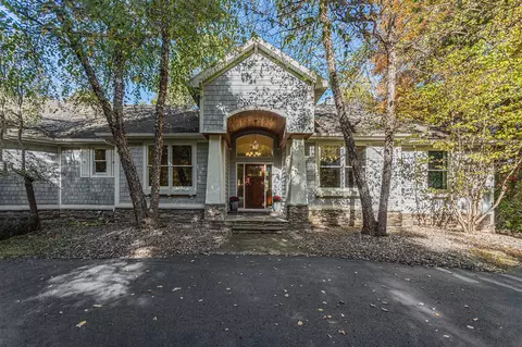 9529 Conservation, Ada, MI 49301