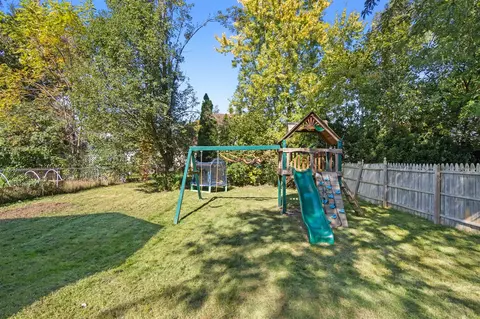 748 Union, Jackson, MI 49203 photo 34