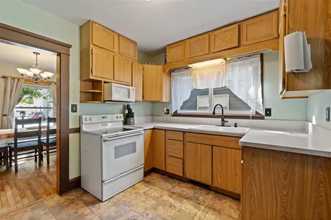 748 Union, Jackson, MI 49203 photo 14