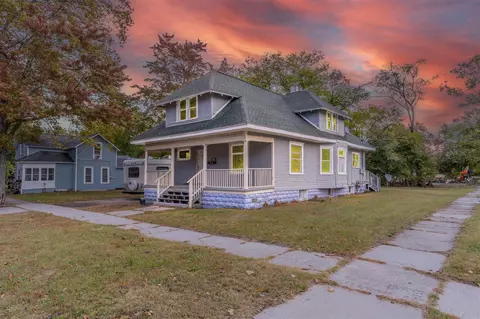 1094 Williams, Muskegon, MI 49442