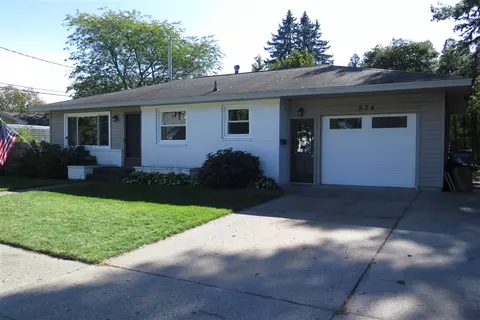 934 Woodlawn, Grand Haven, MI 49417