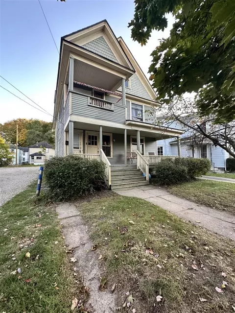 931 W Lovell, Kalamazoo, MI 49007