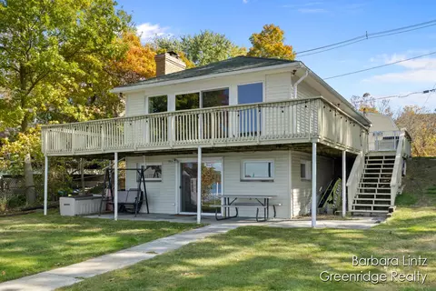 4396 Trails End, Middleville, MI 49333