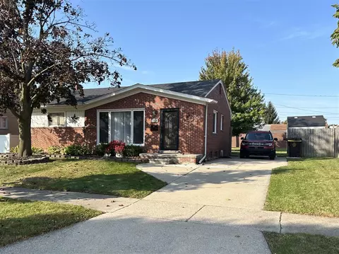 3122 Patton, Trenton, MI 48183