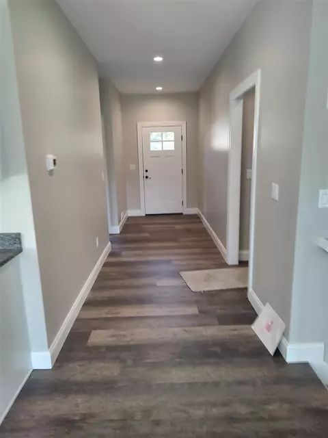 Entry Way - 1054 N Stoneridge, Plainwell, MI 49080 photo 3 of 4