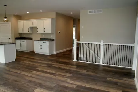 Entry Way - 1054 N Stoneridge, Plainwell, MI 49080 photo 2 of 4