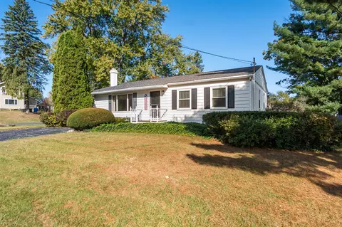 2060 W Parnall, Jackson, MI 49201 photo 2