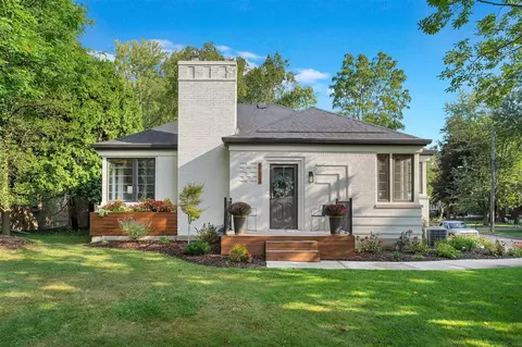 2613 Leonard, Grand Rapids, MI 49504