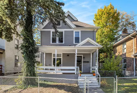 121 College, Ypsilanti, MI 48197