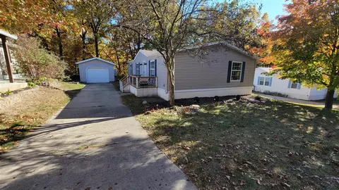 1133 Yeomans #102, Ionia, MI 48846