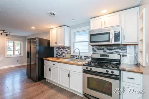 190 W Lincoln, Grant, MI 49327 photo 5