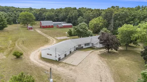 2576 Bass Lk, Pierson, MI 49339