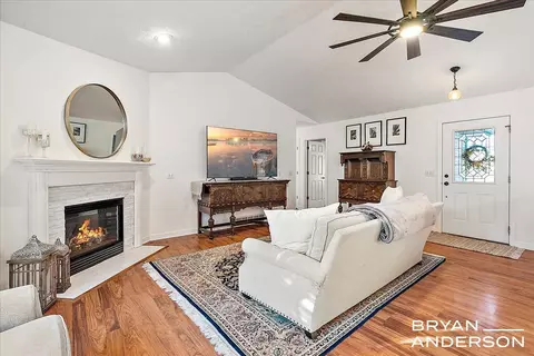 2104 Lamont, Walker, MI 49534 photo 7