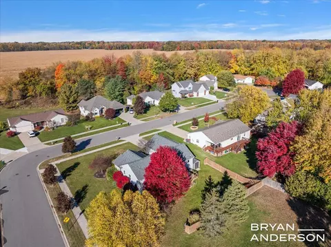 2104 Lamont, Walker, MI 49534 photo 51