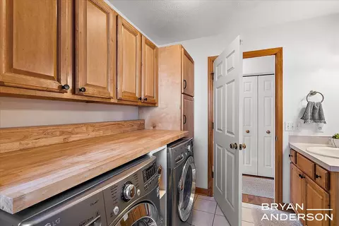 2104 Lamont, Walker, MI 49534 photo 20