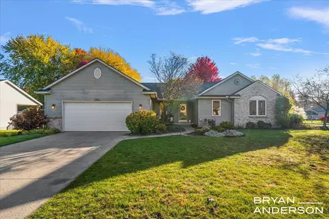2104 Lamont, Walker, MI 49534