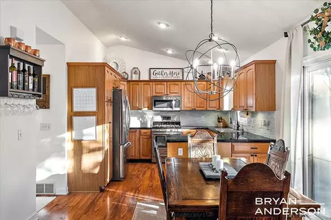 2104 Lamont, Walker, MI 49534 photo 13
