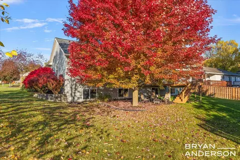 2104 Lamont, Walker, MI 49534 photo 43
