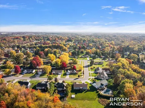 2104 Lamont, Walker, MI 49534 photo 44