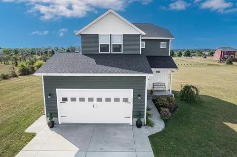 8093 Idared, Saint Johns, MI 48879