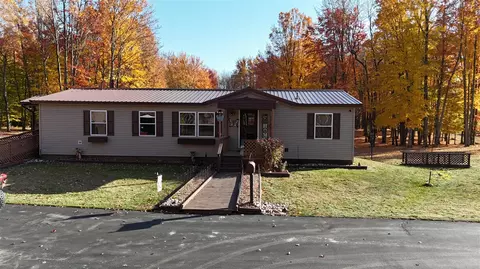 11935 W 16, Mesick, MI 49668