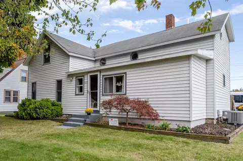 9015 2nd, Baroda, MI 49101