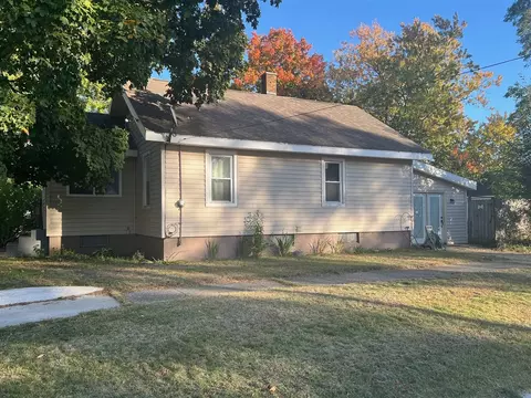 715 Lyman, Muskegon, MI 49441