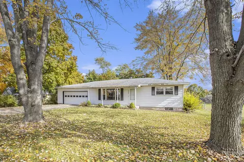 2135 Mcgregor, Ypsilanti, MI 48198