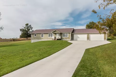 48350 59 12, Hartford, MI 49057