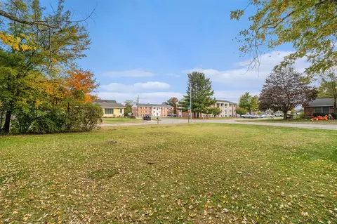 V/l Diekema, Holland, MI 49423