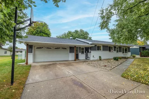 4181 18th, Dorr, MI 49323