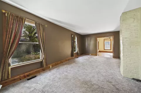 Living - 615 St Clair, Jackson, MI 49202 photo 1 of 2