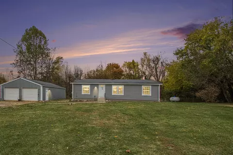 67672 68th, Watervliet, MI 49098