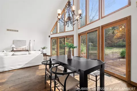 Dining - 6020 Clark, Bath, MI 48808 photo 4 of 4